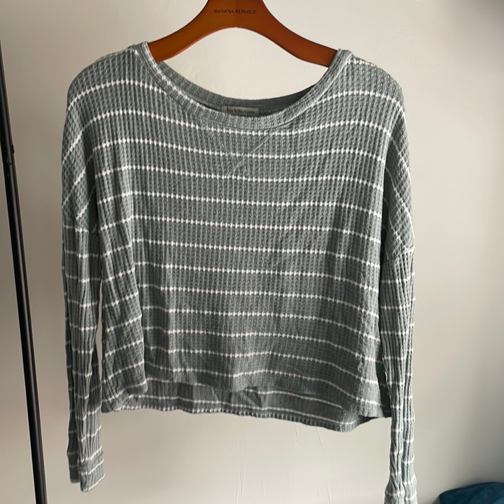Charlotte Russe Long-Sleeve Crop Top